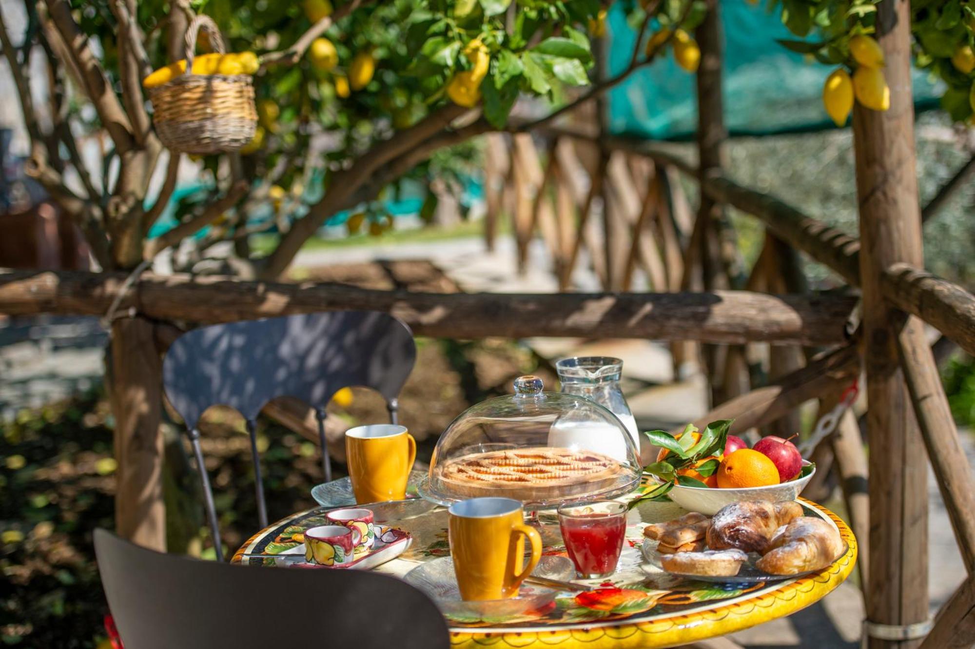Le Contrade By Sosore Holiday Homes -Amalfi Coast فوروري المظهر الخارجي الصورة