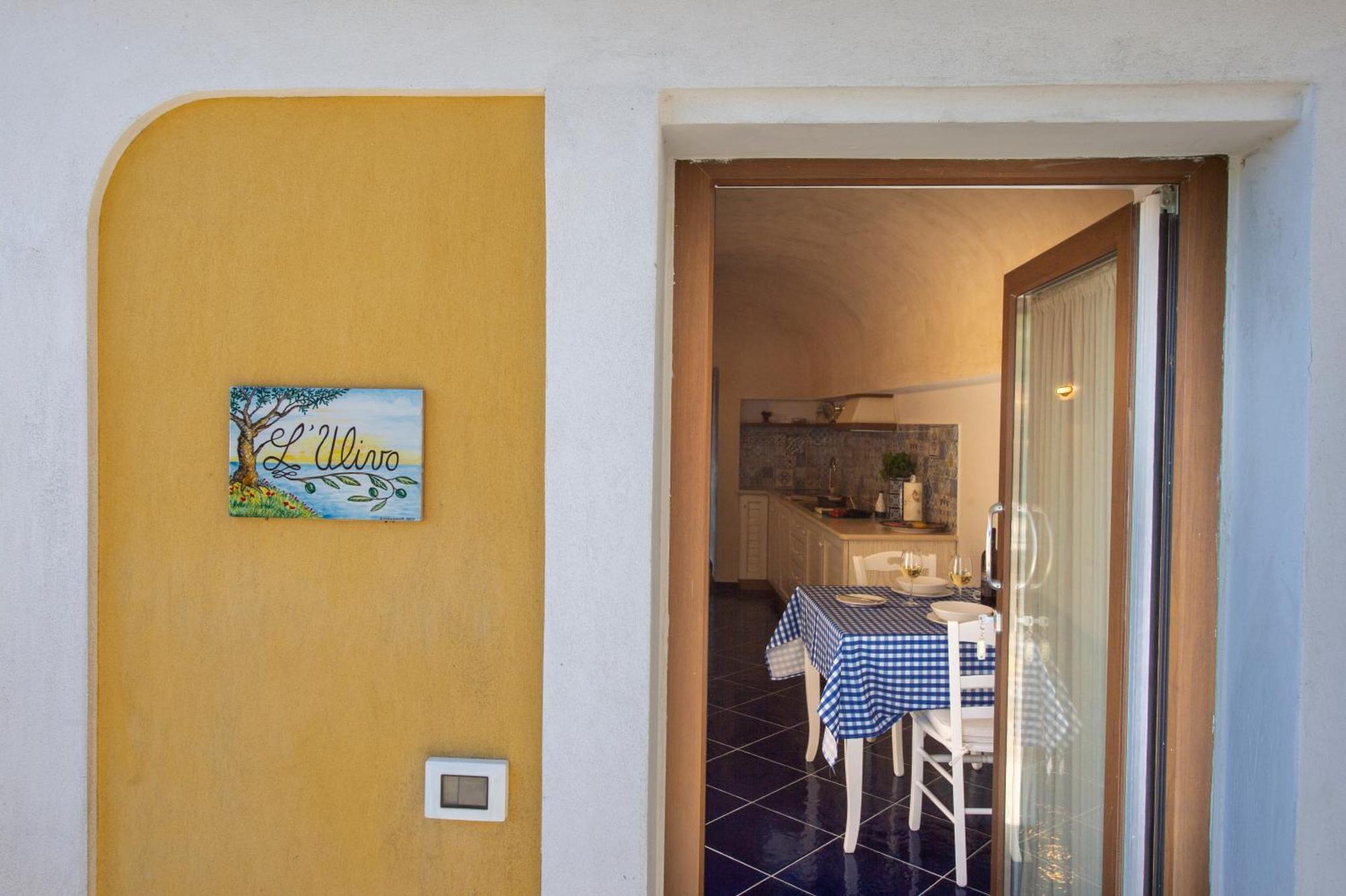 Le Contrade By Sosore Holiday Homes -Amalfi Coast فوروري المظهر الخارجي الصورة