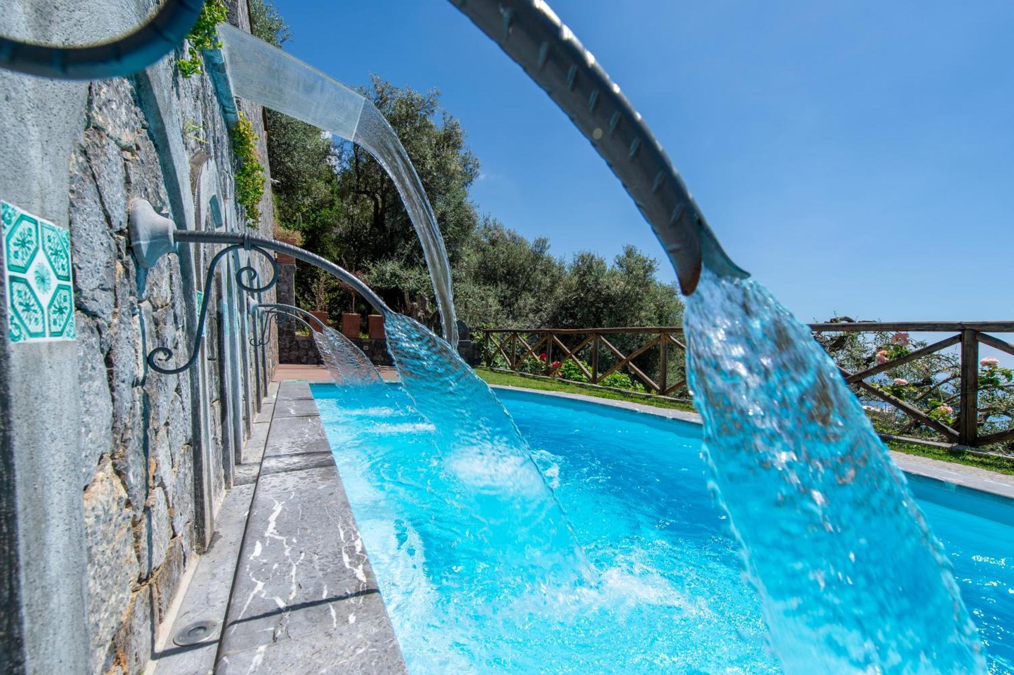 Le Contrade By Sosore Holiday Homes -Amalfi Coast فوروري الغرفة الصورة